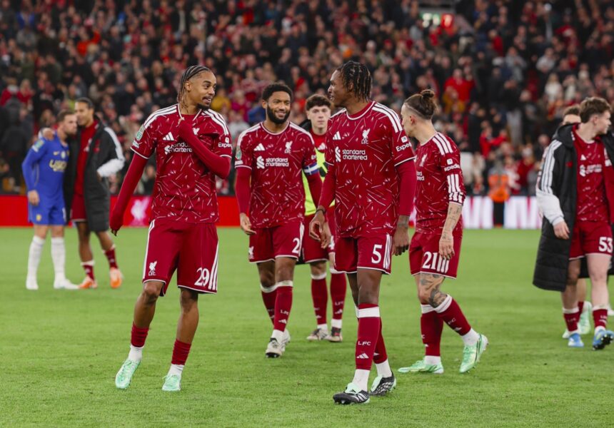 Liverpool s'est qualifié pour les quarts de finale de la Coupe de la Ligue anglaise. Les Reds se sont montrés trop forts pour Chelsea aux tirs au but.